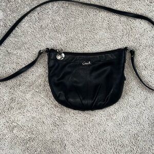 Coach Black Leather Ashley Pleated Crossbody Purple Lining Vintage 90s Y2K EUC